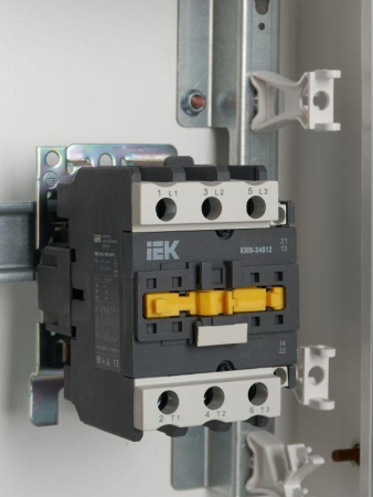 Контактор КМИ-34012 40А 400В/AC3 1НО 1Н3 KARAT IEK KKM31-040-400-11