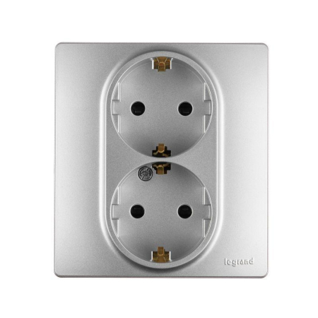 Розетка 2-м СП Etika 16А IP31 250В 2х2P+E с заземл. защ. шторки немецк. стандарт безвинт. клеммы алюм. IEK 672433